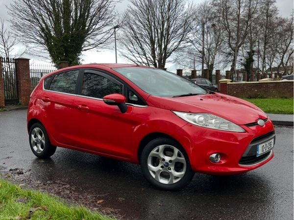 Ford Fiesta Hatchback, Petrol, 2010, Red