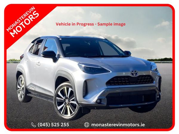 Toyota Yaris Cross Hatchback, Petrol Hybrid, 2024, Grey
