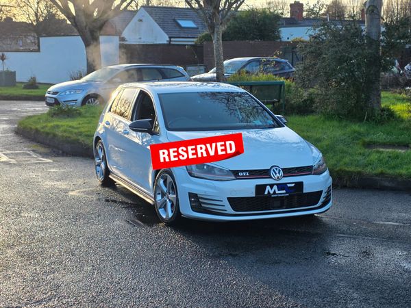 Volkswagen Golf Hatchback, Petrol, 2014, White