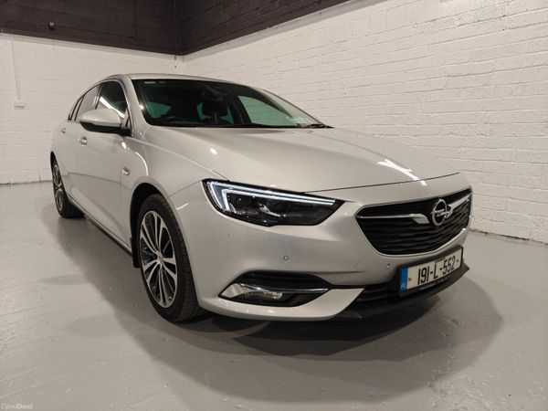 Opel Insignia Hatchback, Diesel, 2019, Grey