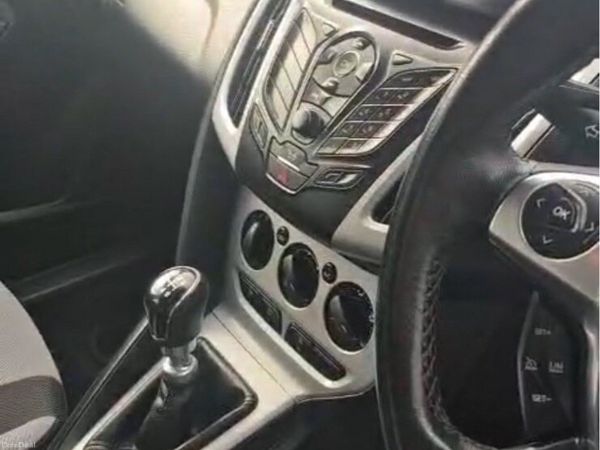 Ford Focus Hatchback, Diesel, 2013, Silver