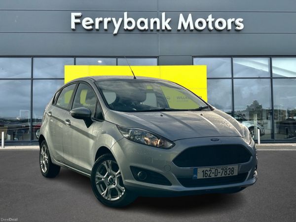 Ford Fiesta Hatchback, Petrol, 2016, Silver