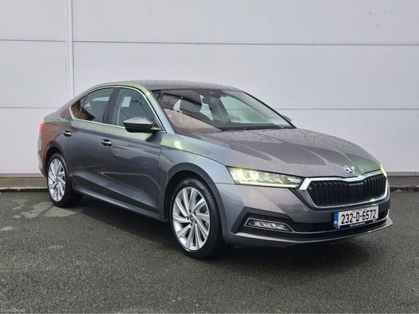 Skoda Octavia Saloon, Petrol, 2023, Grey