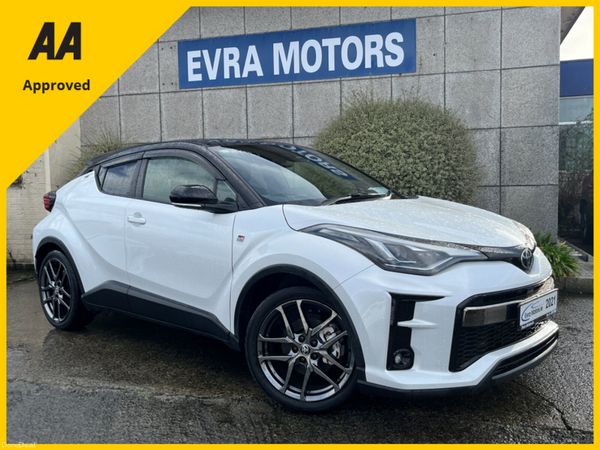 Toyota C-HR SUV, Petrol Hybrid, 2021, White