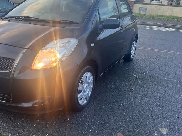 Toyota Yaris Hatchback, Petrol, 2006, Black