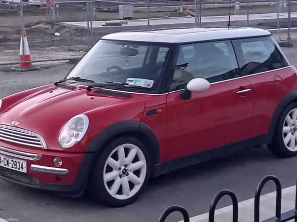 Mini Cooper Hatchback, Petrol, 2004, Red