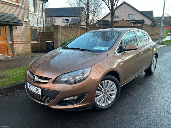 Opel Astra Hatchback, Diesel, 2015, Brown