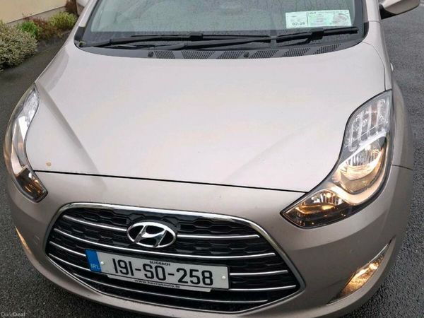 Hyundai ix20 MPV, Petrol, 2019, White
