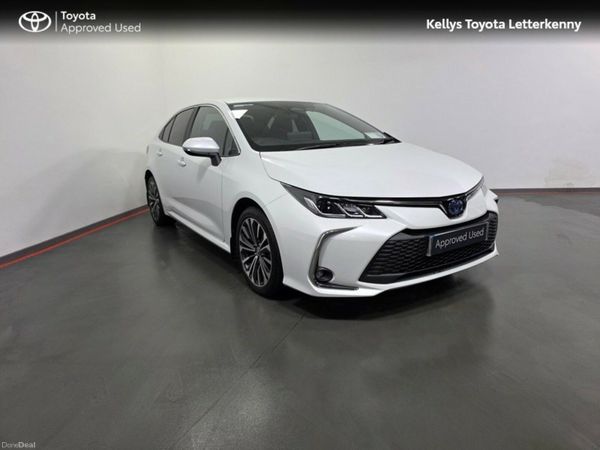 Toyota Corolla Saloon, Petrol Hybrid, 2023, White