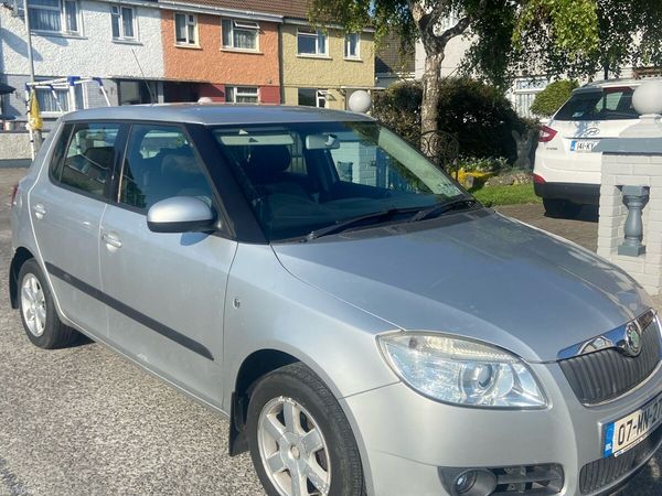 Skoda Fabia Hatchback, Petrol, 2007, Silver