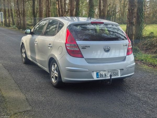 Hyundai i30 Hatchback, Diesel, 2009, Silver