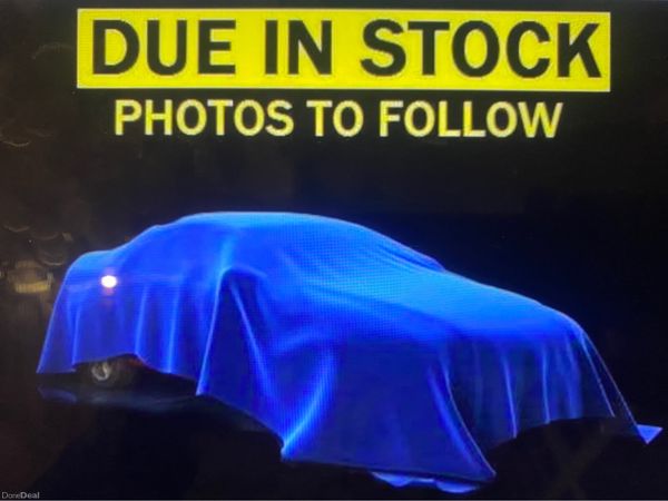 Volkswagen Golf Hatchback, Petrol Hybrid, 2022, Blue