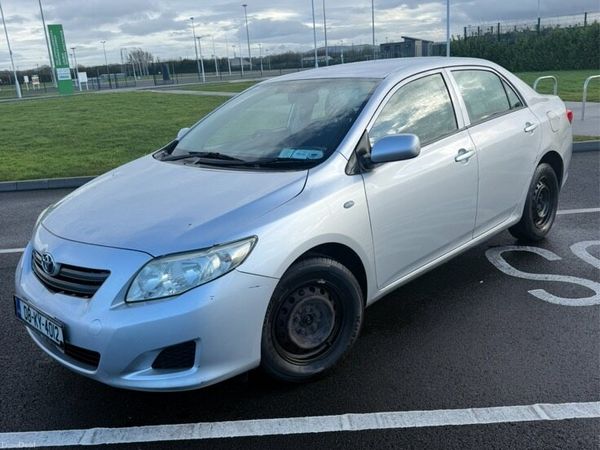Toyota Corolla Saloon, Petrol, 2008, Silver