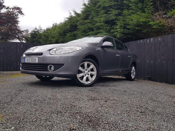 Renault Fluence Saloon, Diesel, 2010, Grey
