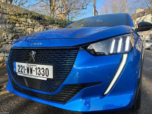 Peugeot 208 Hatchback, Electric, 2022, Blue