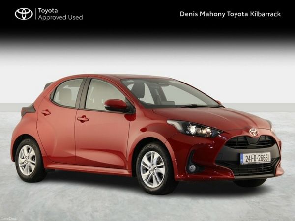 Toyota Yaris Hatchback, Petrol Hybrid, 2024, Red