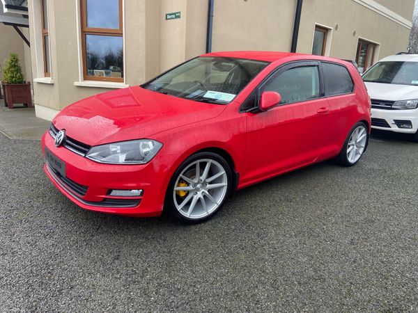 Volkswagen Golf Hatchback, Diesel, 2015, Red