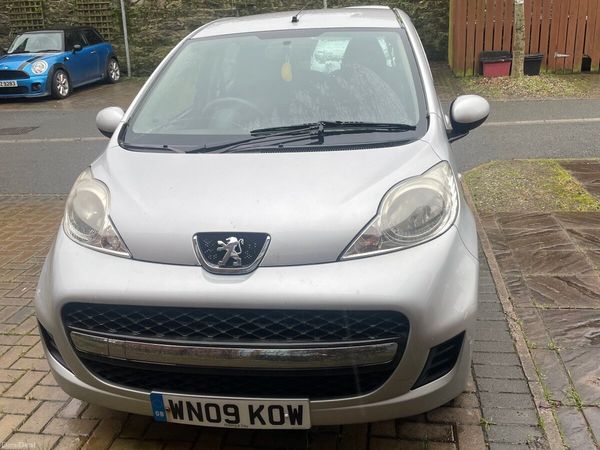Peugeot 107 Hatchback, Petrol, 2009, Silver