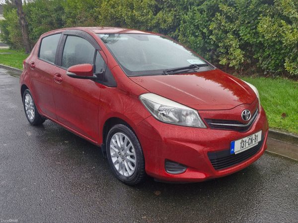 Toyota Yaris Hatchback, Petrol, 2013, Red