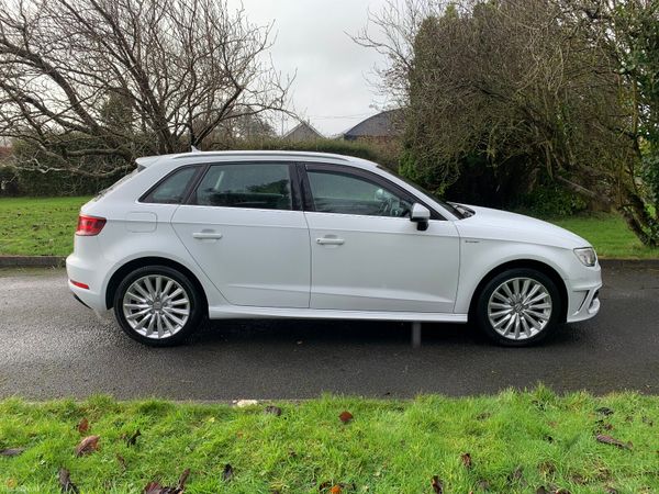 Audi A3 Hatchback, Petrol Plug-in Hybrid, 2016, White
