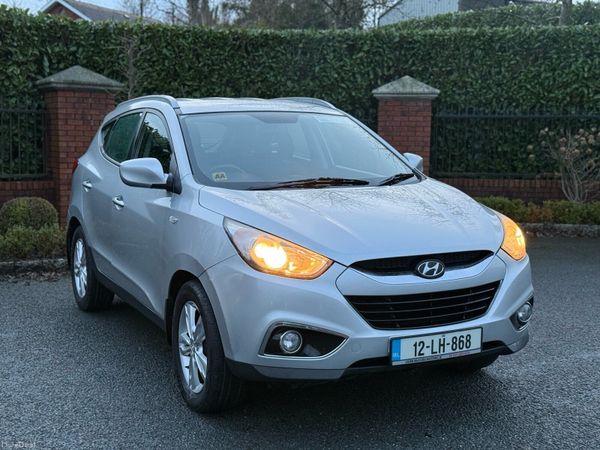 Hyundai ix35 SUV, Diesel, 2012, Silver
