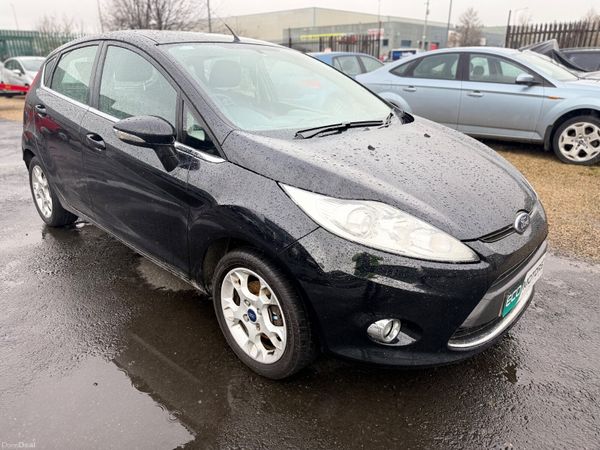 Ford Fiesta Hatchback, Petrol, 2012, Black