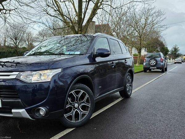 Mitsubishi Outlander SUV, Diesel, 2014, Blue