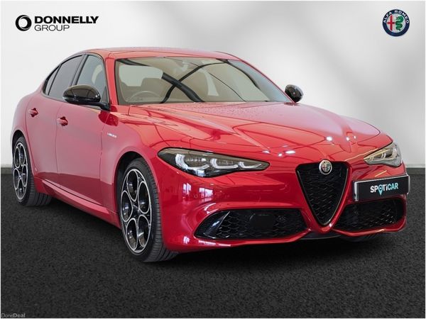Alfa Romeo Giulia Saloon, Petrol, 2025, 