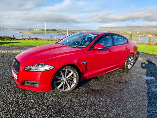 Jaguar XF Saloon, Diesel, 2015, Red