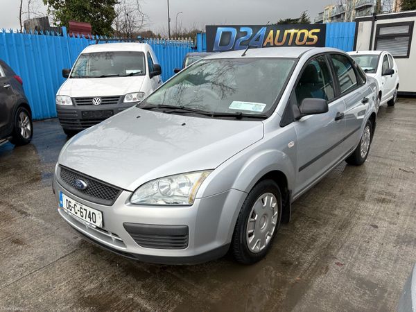 Ford Focus Saloon, Petrol, 2006, Silver