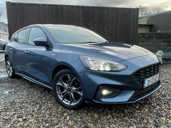 Ford Focus Hatchback, Diesel, 2021, Blue