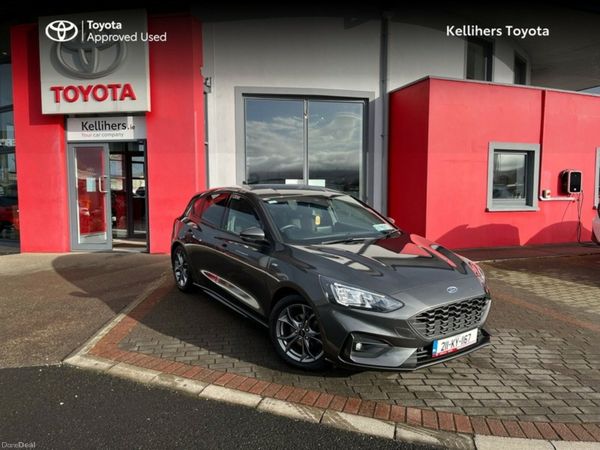 Ford Focus Hatchback, Diesel, 2021, Grey