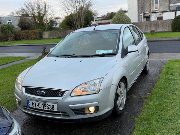 Ford Focus Hatchback, Petrol, 2007, Silver