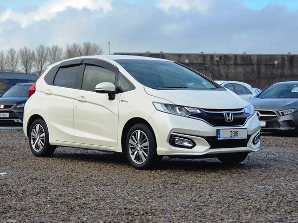 Honda Fit Hatchback, Petrol Hybrid, 2018, White