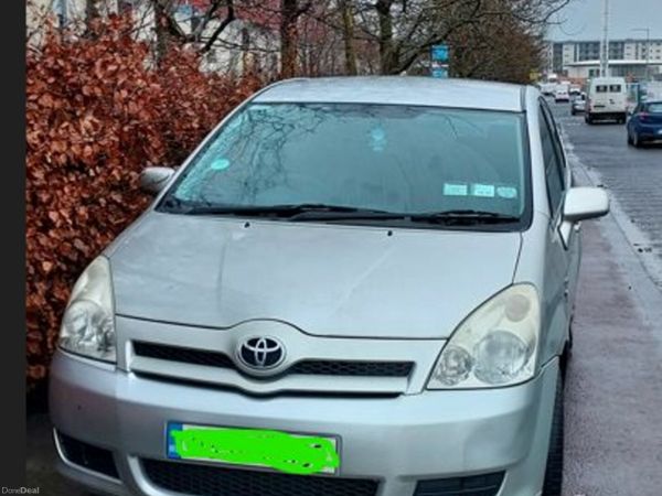 Toyota Corolla MPV, Petrol, 2005, Silver