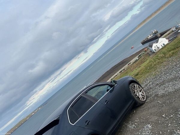 Volkswagen Jetta Saloon, Diesel, 2010, Blue