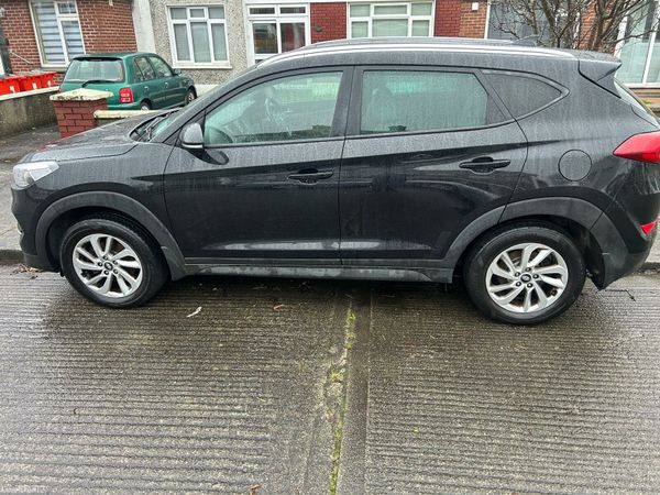 Hyundai Tucson SUV, Diesel, 2017, Black