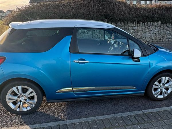 Citroen DS 3 Hatchback, Diesel, 2012, Blue