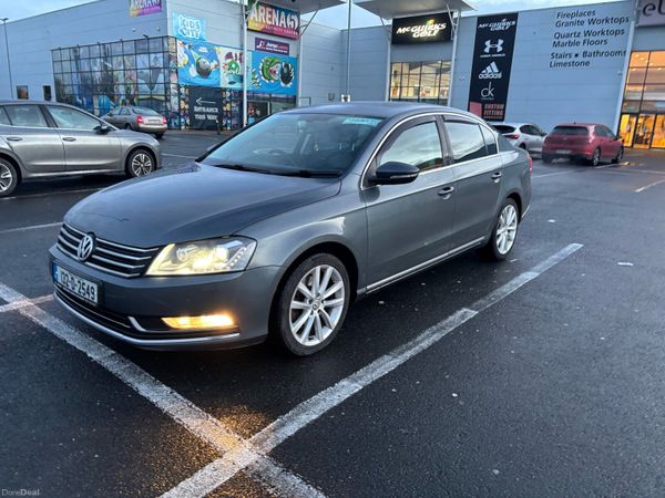 Volkswagen Passat Saloon, Diesel, 2013, Grey