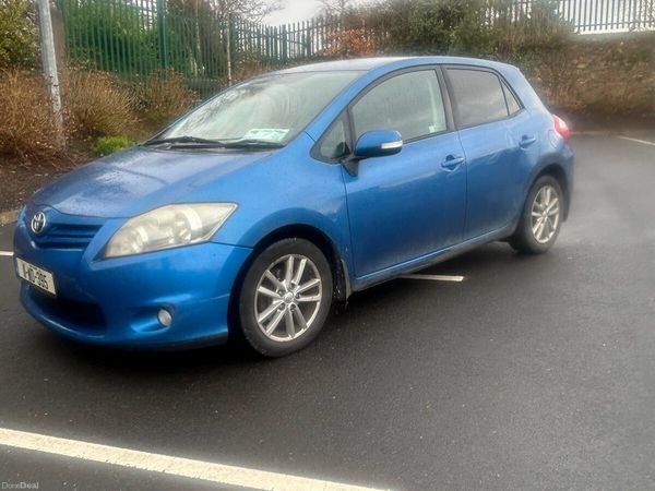 Toyota Auris Hatchback, Petrol, 2011, Blue