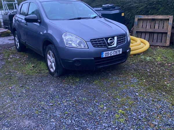 Nissan Qashqai Hatchback, Diesel, 2009, Grey