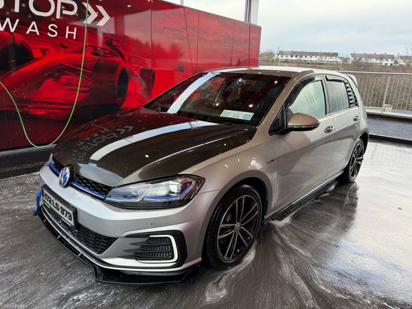 Volkswagen Golf Hatchback, Petrol Plug-in Hybrid, 2017, Silver