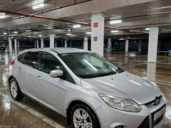 Ford Focus Hatchback, Diesel, 2012, Silver