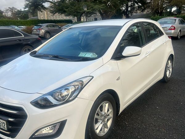 Hyundai i30 Hatchback, Diesel, 2016, White