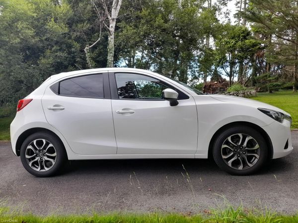 Mazda Mazda2 Hatchback, Petrol, 2017, White