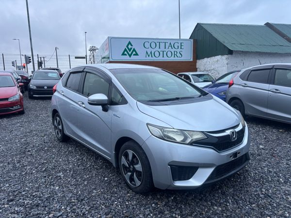Honda Fit Hatchback, Petrol Hybrid, 2016, Silver