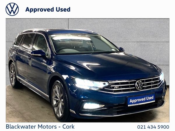 Volkswagen Passat Estate, Diesel, 2022, Blue