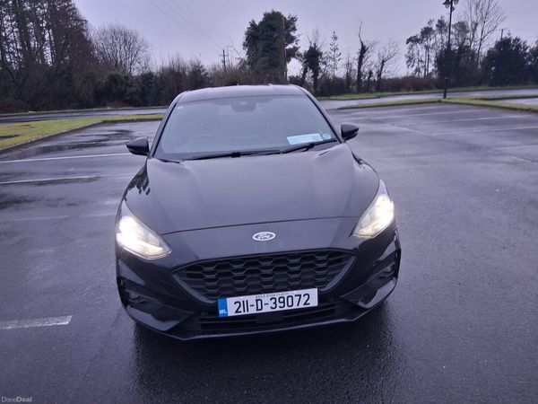 Ford Focus Hatchback, Diesel, 2021, Black