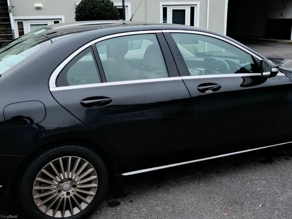 Mercedes-Benz C-Class Saloon, Diesel, 2015, Black