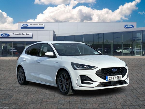 Ford Focus Hatchback, Petrol Hybrid, 2023, White